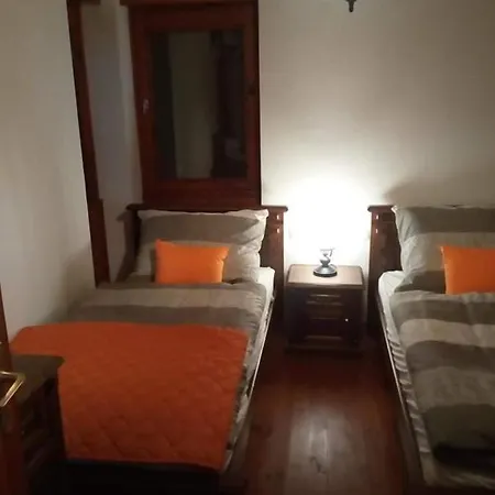 Vadszolos Porta Guest house Ispank