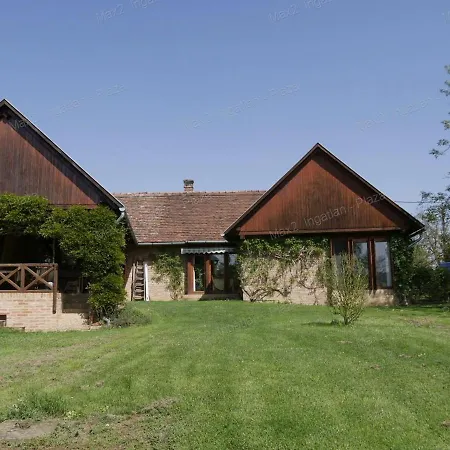 Vadszolos Porta