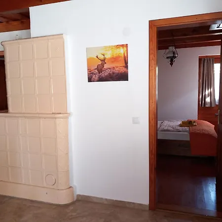 Vadszolos Porta *